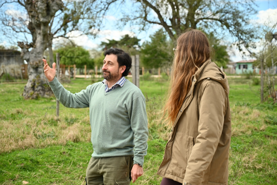 Bibiana Sánchez junto a Emilio Ramírez, propietario de la histórica pulpería Bibiana Sánchez junto a Emilio Ramírez, propietario de la histórica pulpería