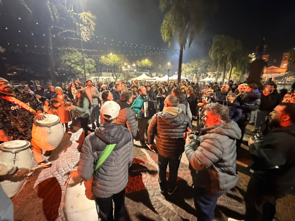 La música y la cultura estuvieron presentes con la participación de artistas locales La música y la cultura estuvieron presentes con la participación de artistas locales