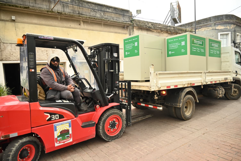 Llegaron a Minas los primeros Ecopuntos del Plan Vale para la separación de reciclables Llegaron a Minas los primeros Ecopuntos del Plan Vale para la separación de reciclables