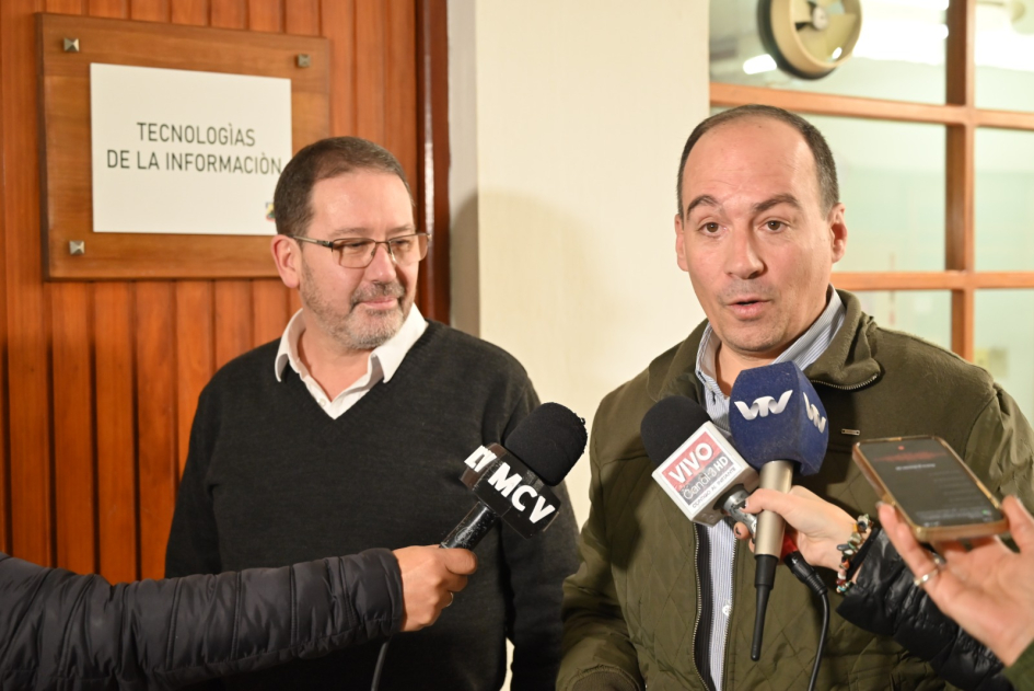 Luis Eduardo Díaz y Horacio Casanova, del área de Tecnologías de la Información