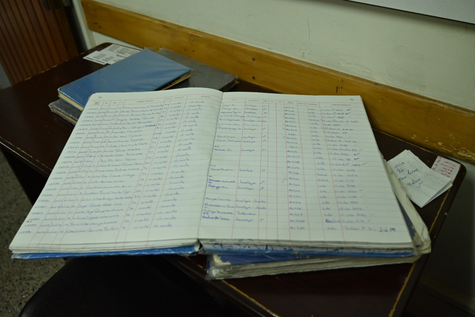 Los registros de Necrópolis pasan de estos libros a lapicera, a un sistema 100% digital