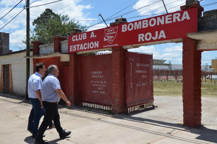 Intendente Ximénez, directores de la intendencia y presidente de AFE visitaron la Bombonera Roja