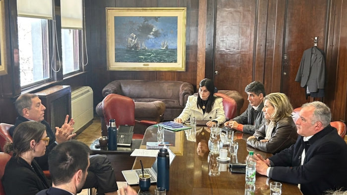 Ximénez y legisladores nacionales se reunieron con Gabriel Oddone, ministro de Economía y Finanzas