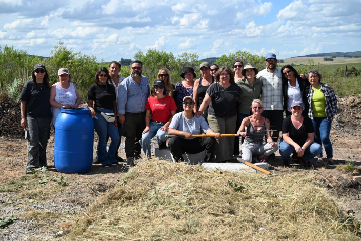 Trabajadores y referentes del interior participaron en el inicio del primer patio de compostaje Trabajadores y referentes del interior participaron en el inicio del primer patio de compostaje