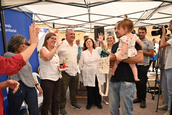 Se entregaron 16 viviendas en el marco del realojo de Paul Harris y Arrospide, entre IDL y el MVOT