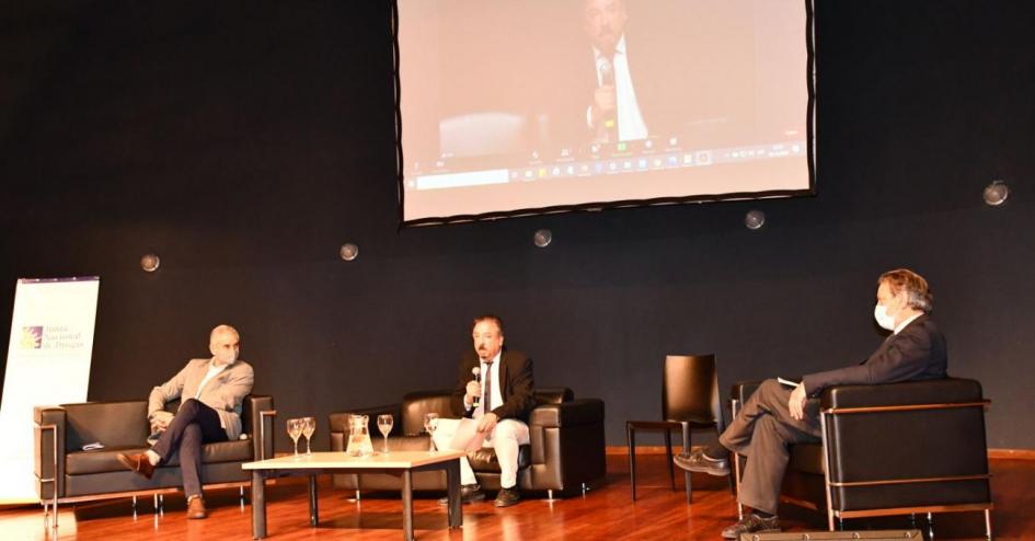 Prof. Dr. Juan Fernández Romar Prof. Dr. Juan Fernández Romar