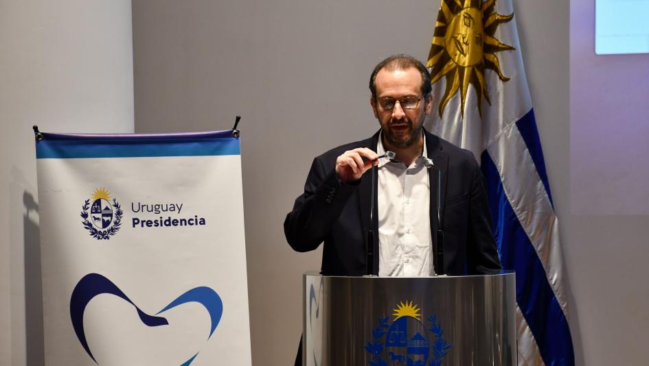 Expositor Dr. Antonio Pascale Expositor Dr. Antonio Pascale