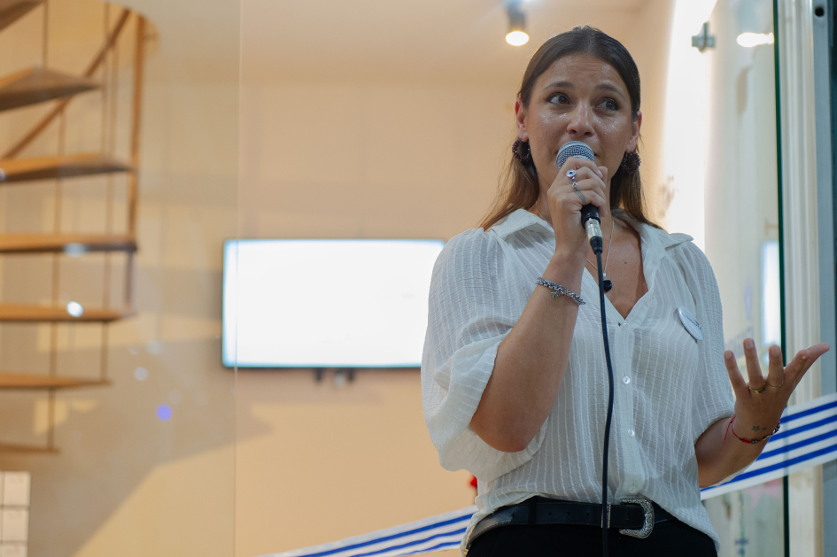 Penélope presenta el proyecto ante autoridades. Penélope presenta el proyecto ante autoridades.