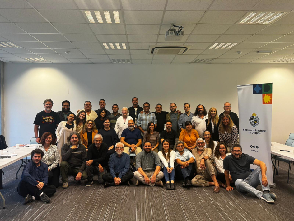 Foto grupal de los participantes