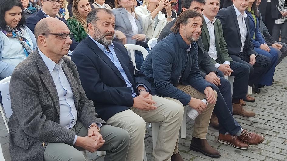 Foto del presidente de la República, Luís Lacalle Pou junto al Sec. Gral. de la JND Daniel Radío Foto del presidente de la República, Luís Lacalle Pou junto al Sec. Gral. de la JND Daniel Radío