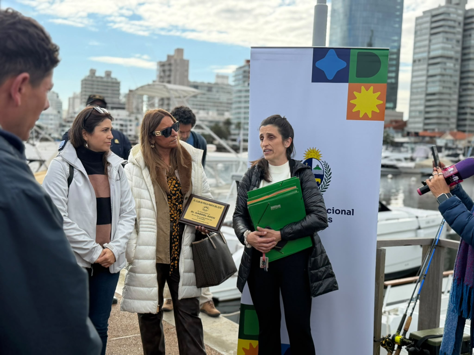 Palabras de Directora del MIDES Palabras de Directora del MIDES