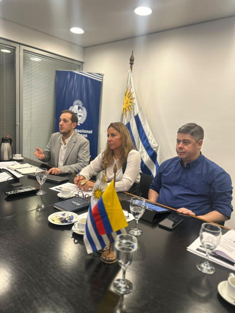 Aldo Tomassini y Luis González presentan autoridades