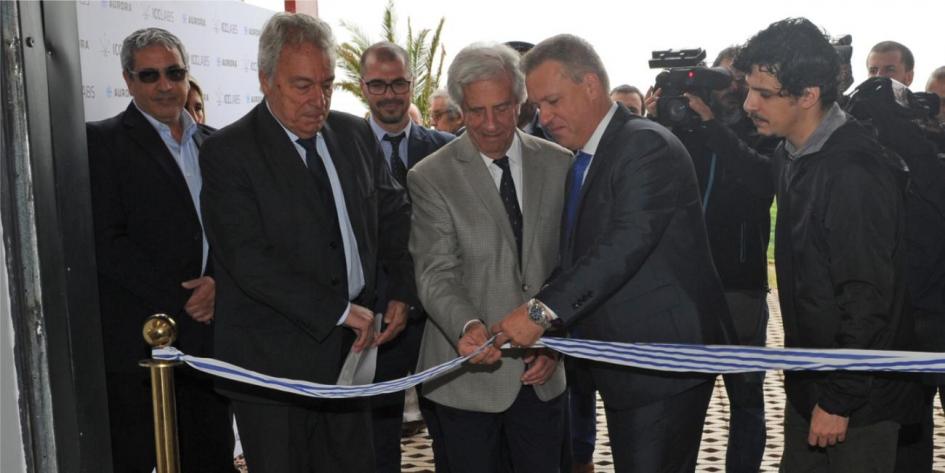 Uruguay dispone el primer laboratorio de América Latina que procesa cannabis medicinal Uruguay dispone el primer laboratorio de América Latina que procesa cannabis medicinal