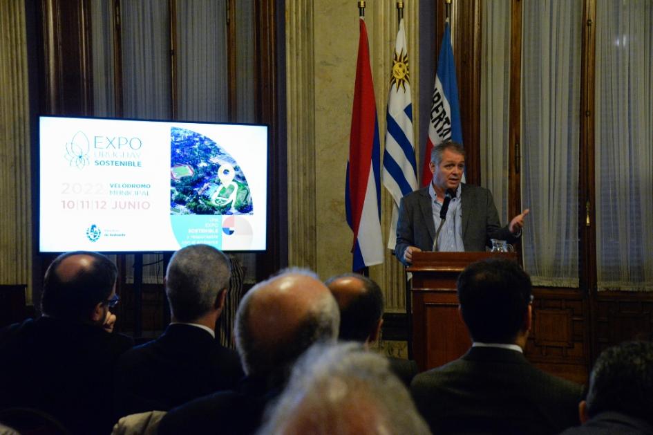 Lanzamiento de la Expo “Uruguay Sostenible” en el Parlamento Nacional Lanzamiento de la Expo “Uruguay Sostenible” en el Parlamento Nacional