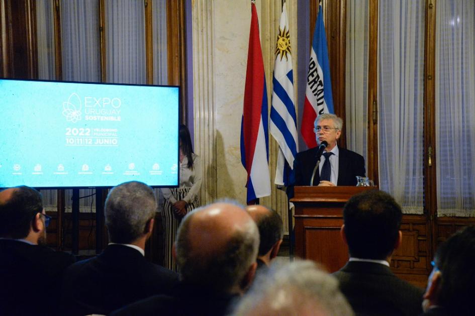 Lanzamiento de la Expo “Uruguay Sostenible” en el Parlamento Nacional Lanzamiento de la Expo “Uruguay Sostenible” en el Parlamento Nacional