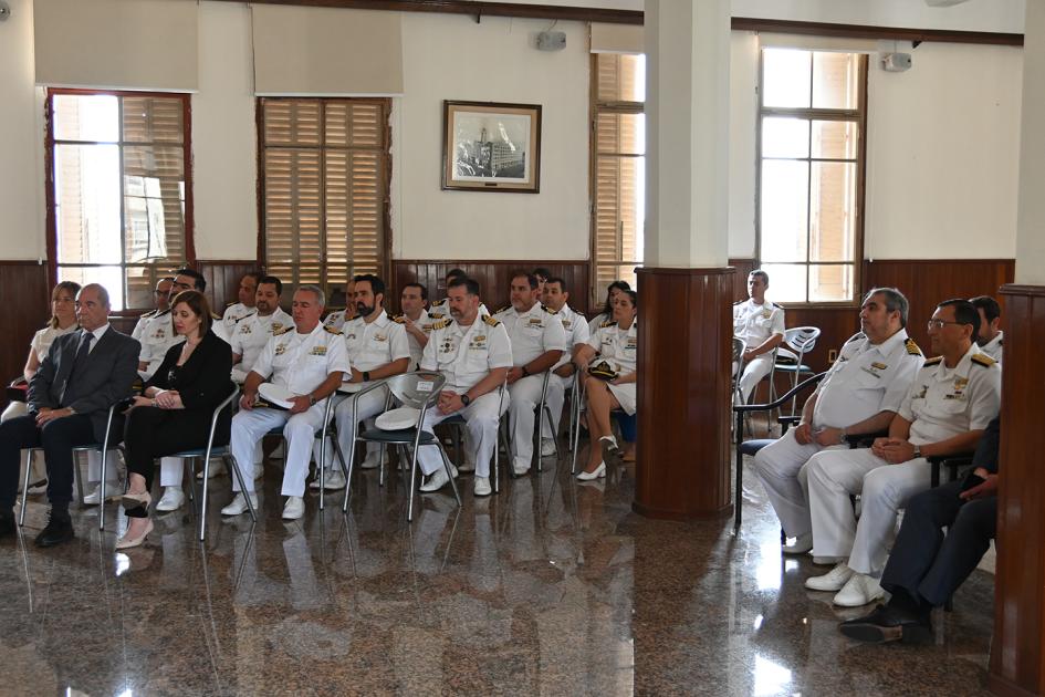 Ministerio de Ambiente reconocido por su participación en el cuidado de los mares