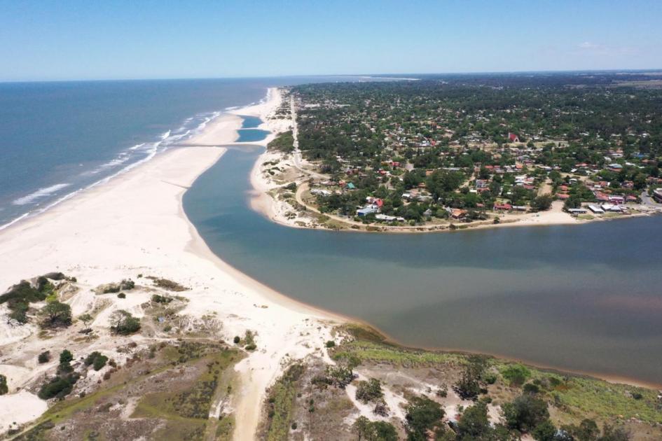 Desembocadura arroyo Solís Chico Desembocadura arroyo Solís Chico
