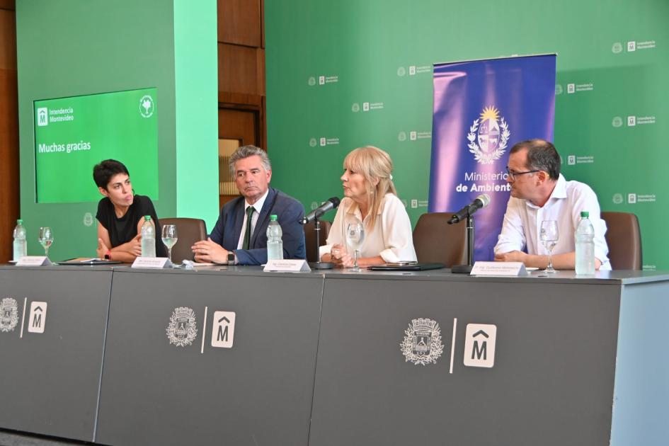Firma Convenio MA - IM para la mejora gestión de residuos domiciliarios Firma Convenio MA - IM para la mejora gestión de residuos domiciliarios