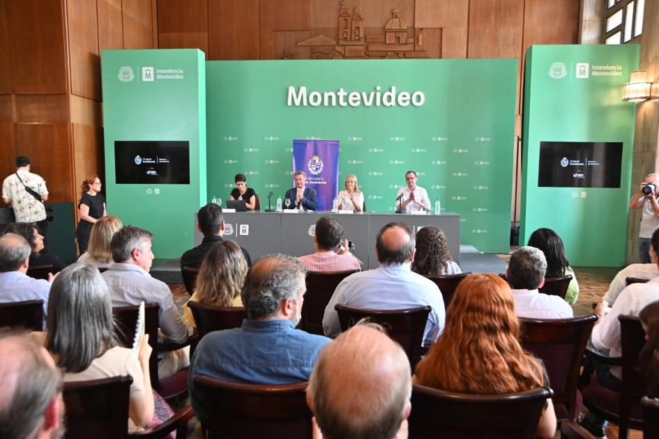 Firma Convenio MA - IM para la mejora gestión de residuos domiciliarios Firma Convenio MA - IM para la mejora gestión de residuos domiciliarios