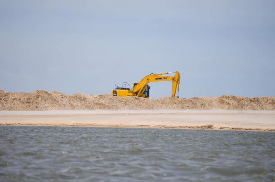 Obras en desembocadura del Solís Chico Obras en desembocadura del Solís Chico
