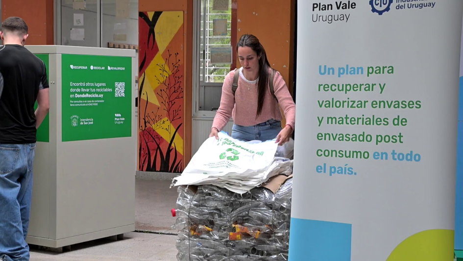 Lanzamiento del Plan Vale en San José Lanzamiento del Plan Vale en San José