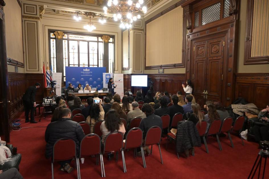 Parlamento y CC Parlamento y CC