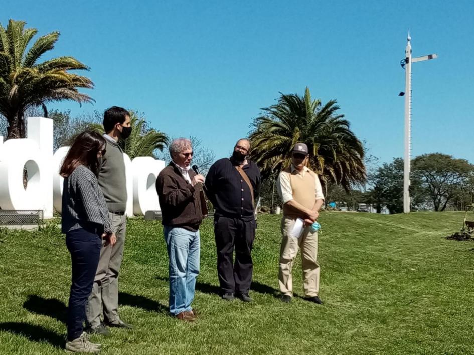 Plantatón Soriano (Cardona) y Florencio Sánchez (Colonia), plantación de árboles nativos