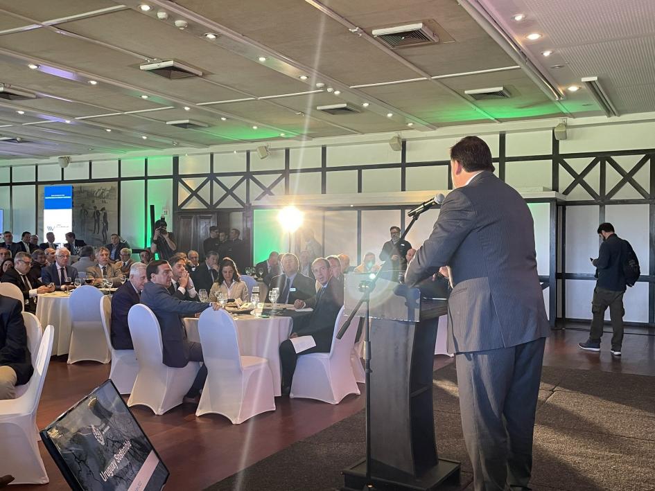 Ministro Peña en evento Construcción Ministro Peña en evento Construcción