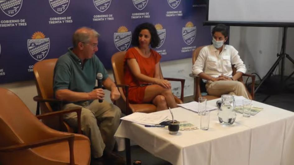 Representantes del Ministerio de Ambiente, Intendencia de Treinta y Tres y AUCI en Seminario Eccosur Representantes del Ministerio de Ambiente, Intendencia de Treinta y Tres y AUCI en Seminario Eccosur