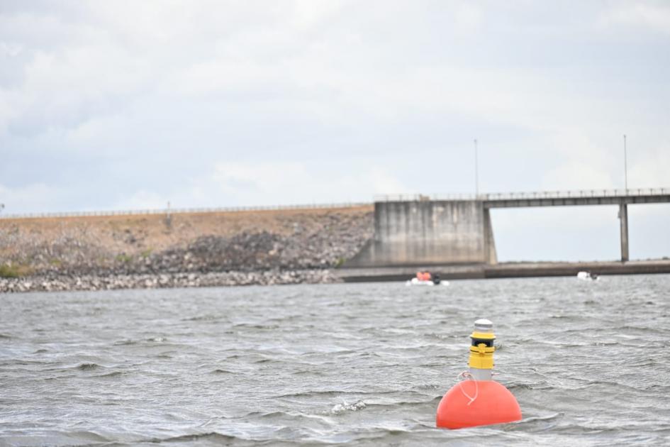 Boya en la Represa de Paso Severino