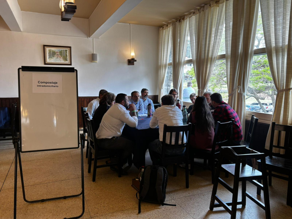 Taller Nacional de Fortalecimiento de Capacidades en Gestión de Residuos Taller Nacional de Fortalecimiento de Capacidades en Gestión de Residuos