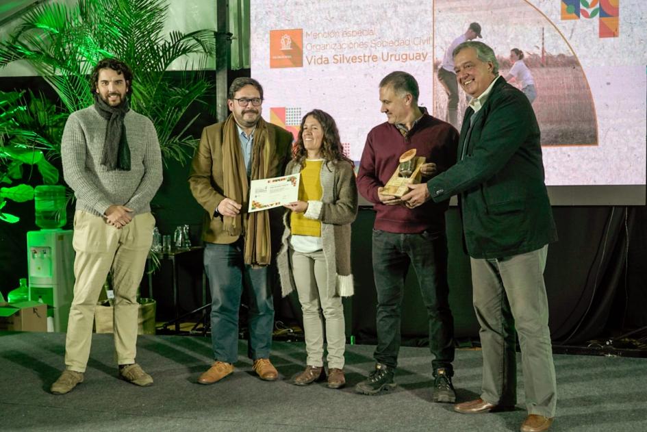 Premio Ambiental Uruguay Sostenible Premio Ambiental Uruguay Sostenible