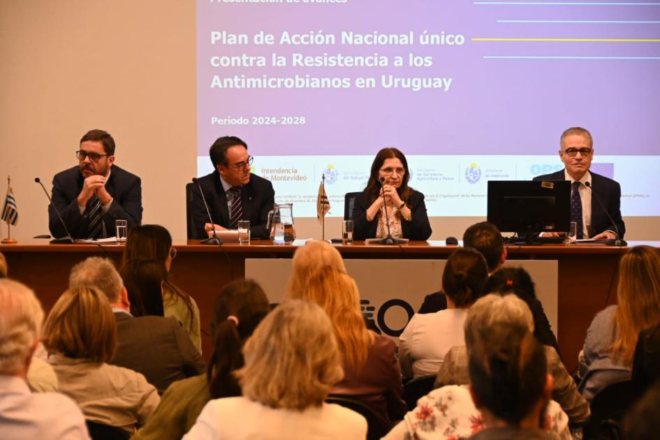Plan Nacional contra la Resistencia Antimicrobiana Plan Nacional contra la Resistencia Antimicrobiana