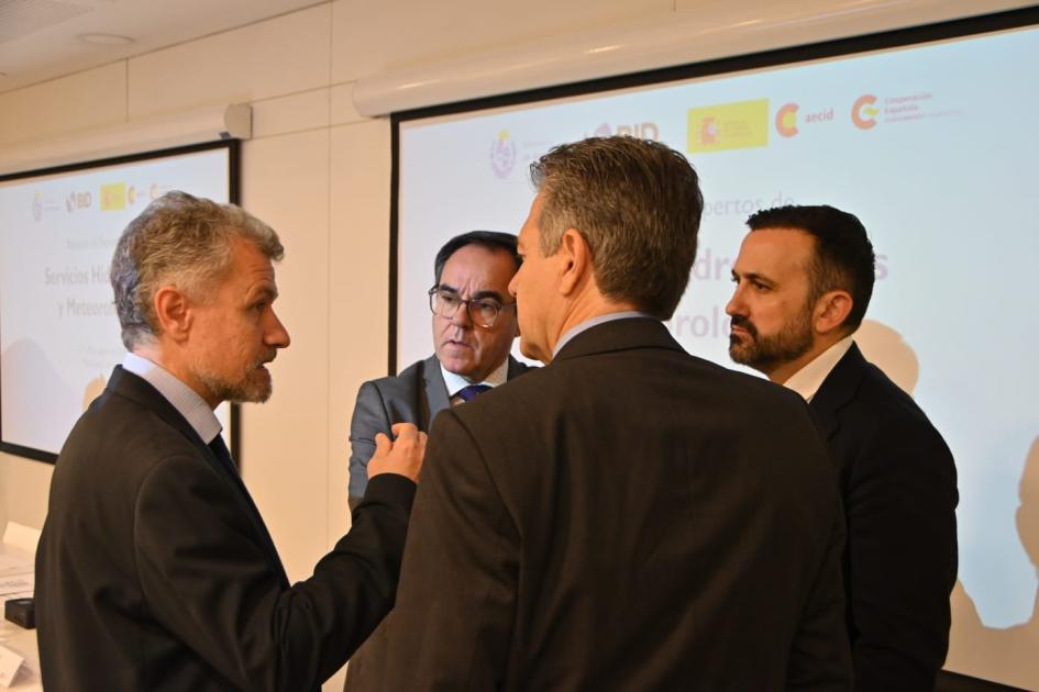 Jornadas para el fortalecimiento de servicios hidrológicos Jornadas para el fortalecimiento de servicios hidrológicos