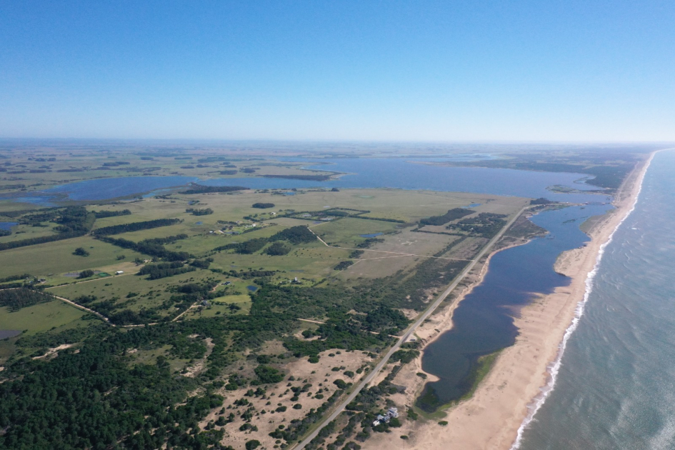 Apertura artificial de la barra de Laguna Garzón