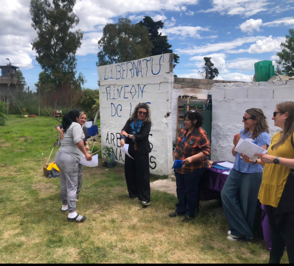 Cursos de flora indígena a mujeres privadas de libertad