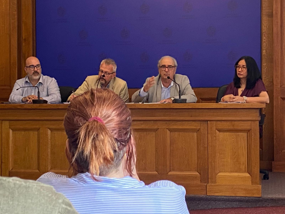 Plan Nacional Contra la Resistencia a los Antimicrobianos Plan Nacional Contra la Resistencia a los Antimicrobianos