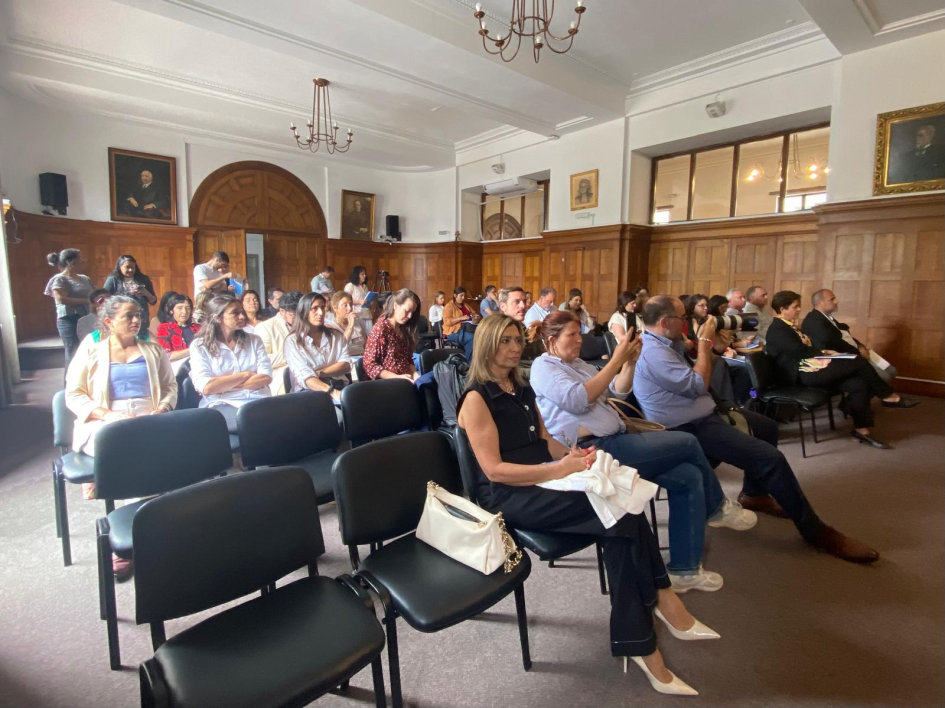 Plan Nacional Contra la Resistencia a los Antimicrobianos Plan Nacional Contra la Resistencia a los Antimicrobianos