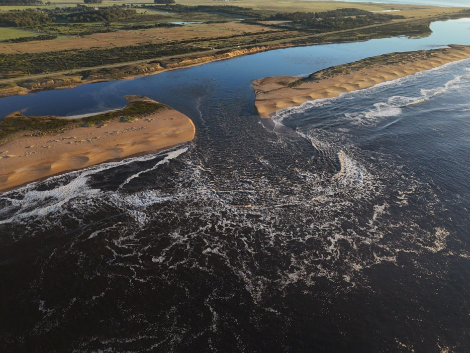 Apertura manual barra Laguna Garzón