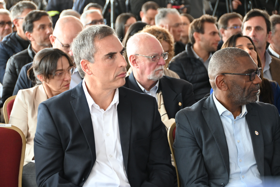 Se colocó la piedra fundamental de la nueva planta potabilizadora en Aguas Corrientes Se colocó la piedra fundamental de la nueva planta potabilizadora en Aguas Corrientes