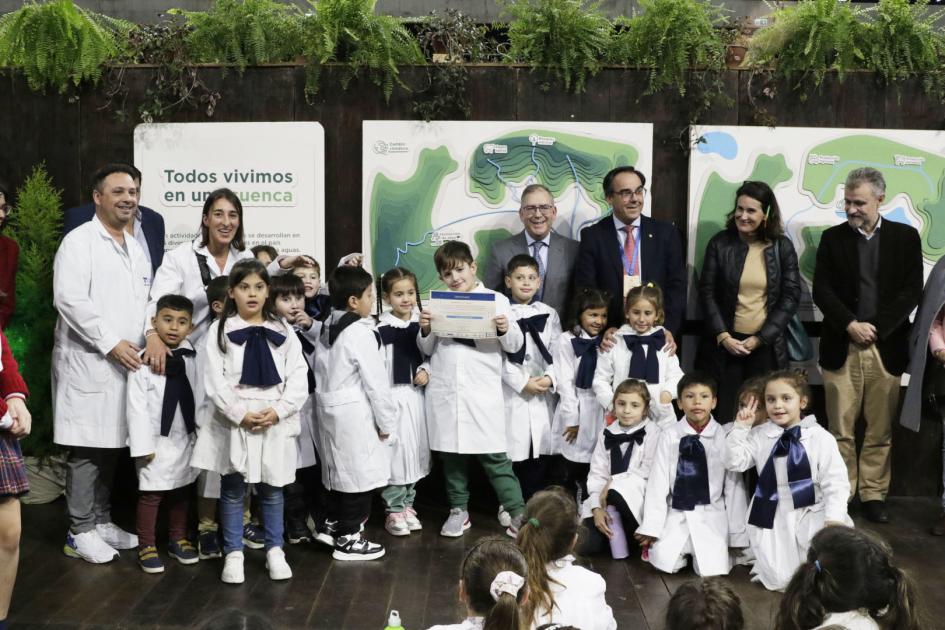 Premiación del concurso "Memorias del Agua". Escuela Nº59. Villa Ituzaingó, San José