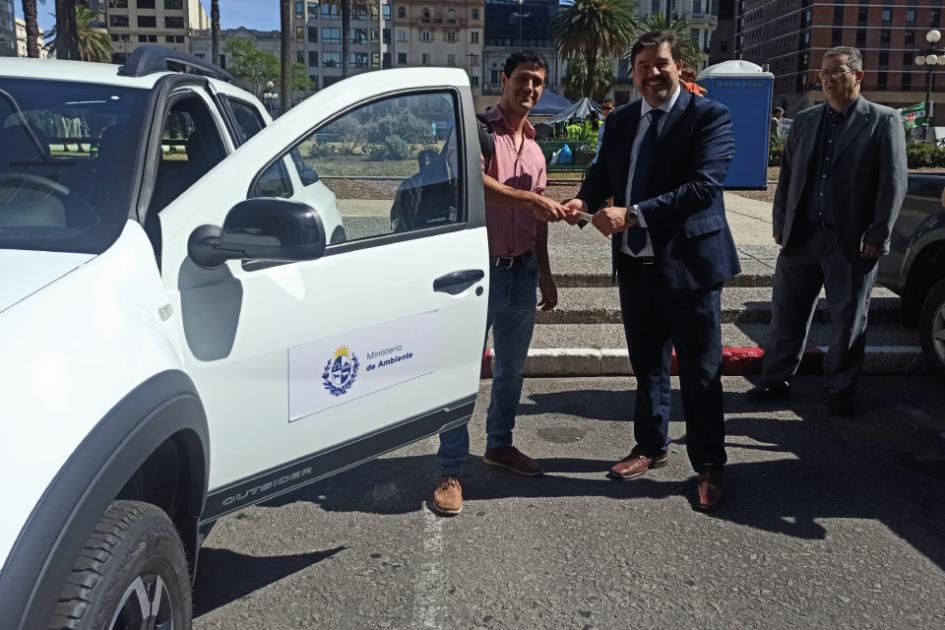 Renovación de flota de vehículos del MA Renovación de flota de vehículos del MA