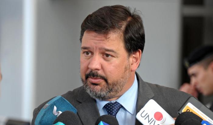 Ministro Adrián Peña Robaina
