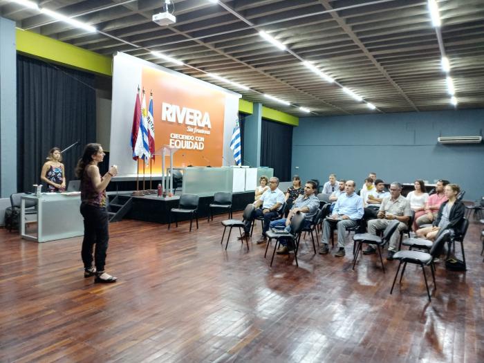 Taller en zona de la cuenca alta y media del Río Negro (dpto. Rivera) Taller en zona de la cuenca alta y media del Río Negro (dpto. Rivera)