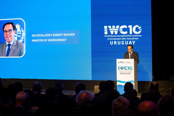 Ministro de Ambiente, Robert Bouvier, en la 10ª Conferencia Bienal de Aguas Internacionales del GEF