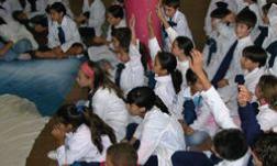 foto de grupo de niños escolares
