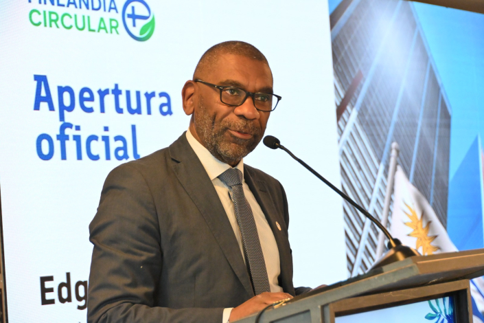 Uruguay y Finlandia fortalecen su cooperación para avanzar hacia una economía circular Uruguay y Finlandia fortalecen su cooperación para avanzar hacia una economía circular