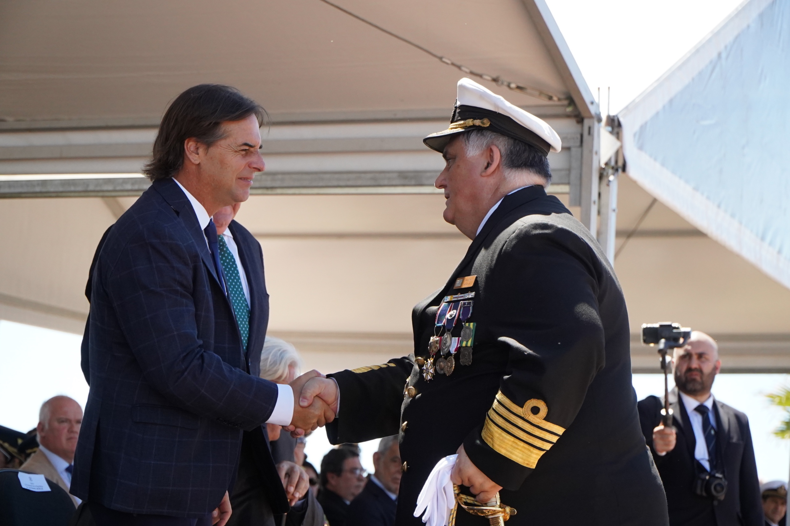 207° aniversario de la Armada Nacional con la presencia del presidente ...