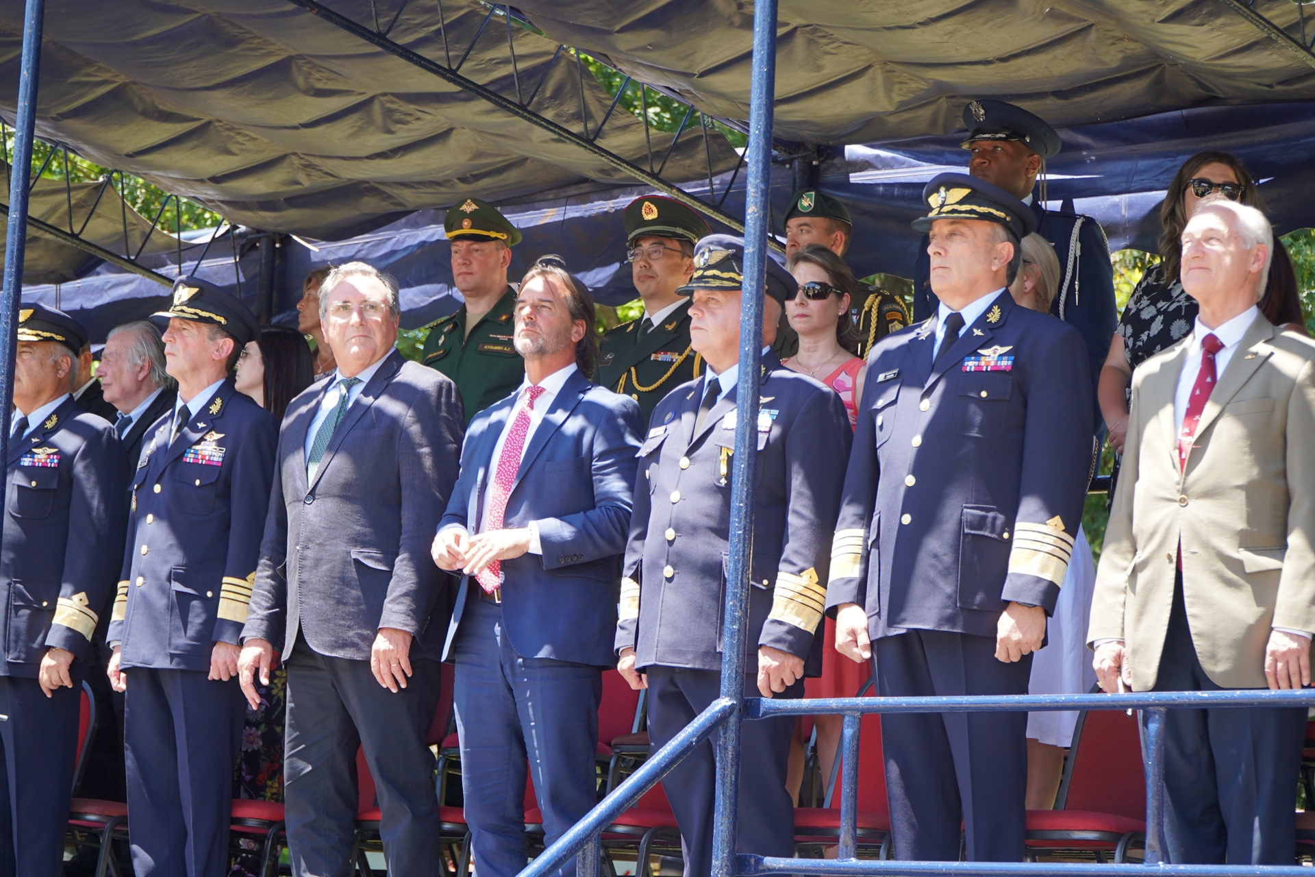 Asumió el nuevo comandante en jefe de la Fuerza Aérea, Gral. del Aire ...