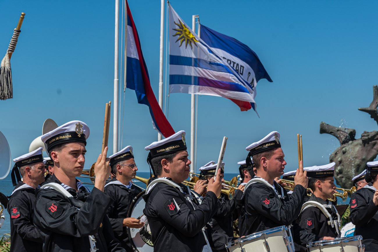 Día de la Armada en medio de un proceso de reequipamiento e instalación ...